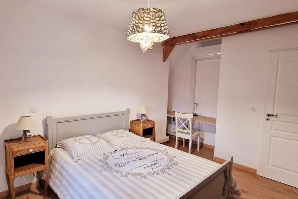 Appartement Charmant Et Spacieux Auxerre Exteriör bild